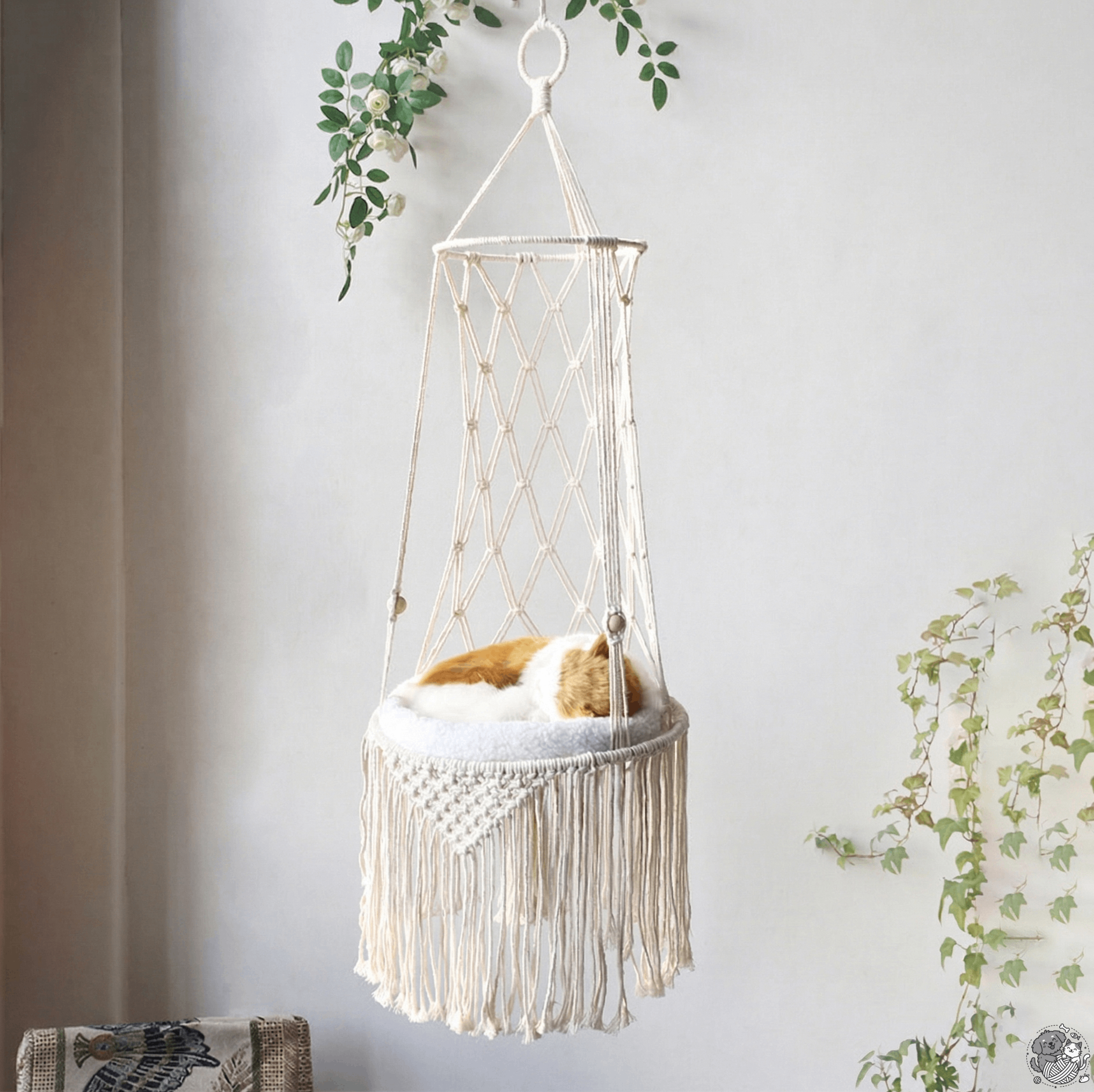 Artisan Macrame Cat Hammock – Luxury Boho Hanging Cat Bed with Plush Cushion – Space-Saving Indoor Pet Swing & Vertical Feline Furniture – 100% Sustainable Cotton