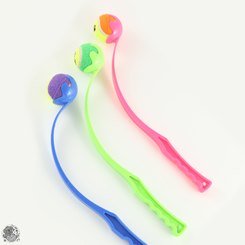 45cm Dog Ball Launcher (18M) – Hands-Free Slobber-Free Pickup Fetch Toy