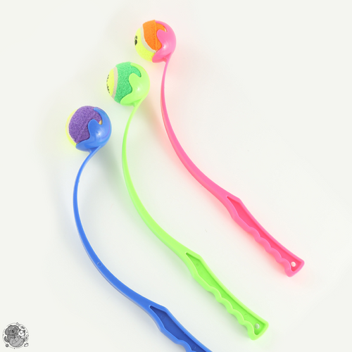 45cm Dog Ball Launcher (18M) – Hands-Free Slobber-Free Pickup Fetch Toy